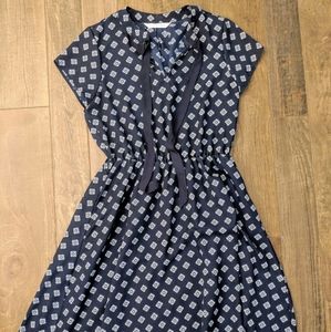 Knee length cap sleeve dress